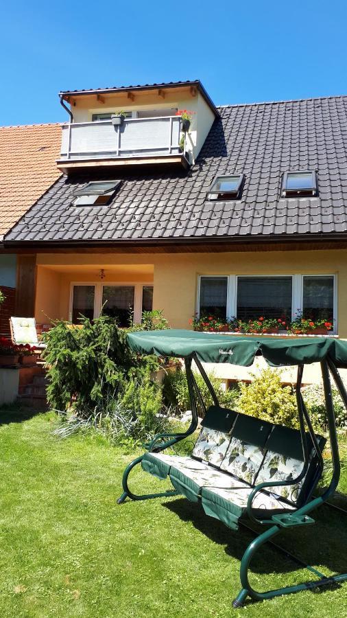 Penzion Piano Apartment Liptovsky Mikulas Bagian luar foto