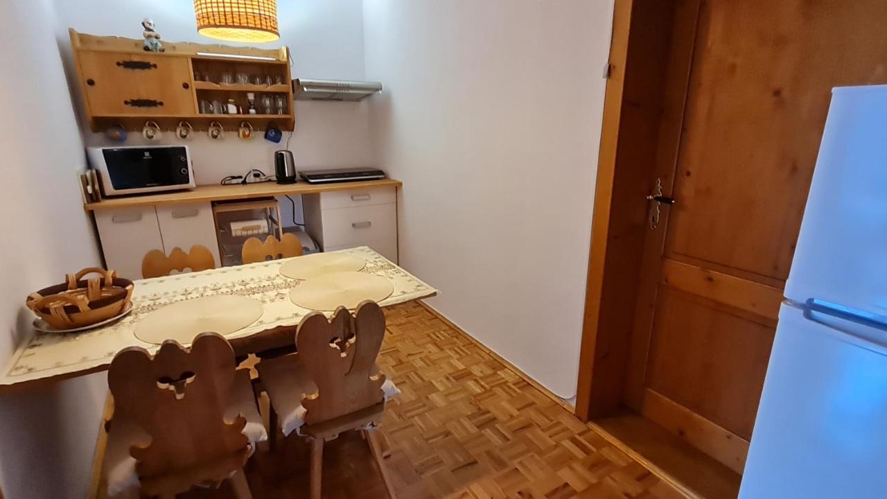 Penzion Piano Apartment Liptovsky Mikulas Bagian luar foto